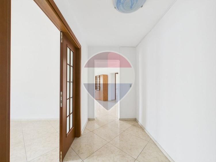 Apartament cu 3 camere decomandat în Alba Iulia