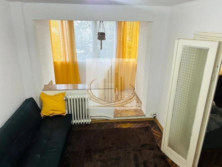 Apartament cu 4 camere decomandat, mobilat în Medicină