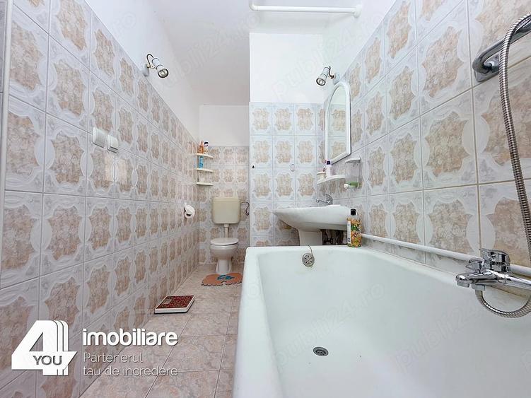 Casă cu 7 camere cu Teren 864 Mp în Drauț