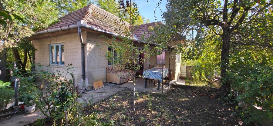 Casă individuală cu 4 camere cu Canalizare în Căianu