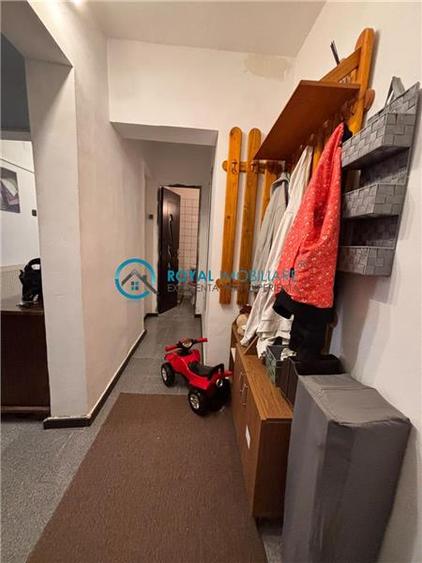 Apartament cu 4 camere decomandat, mobilat în Mărășești