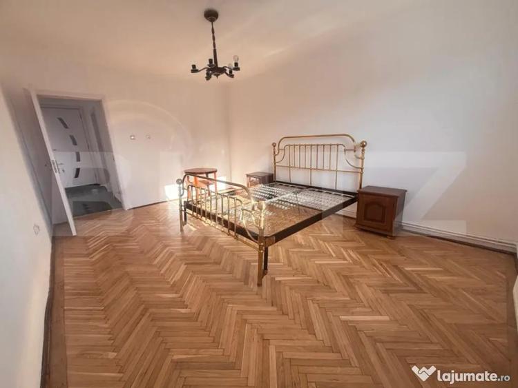 Spațiu comercial, de 320 mp, în Central