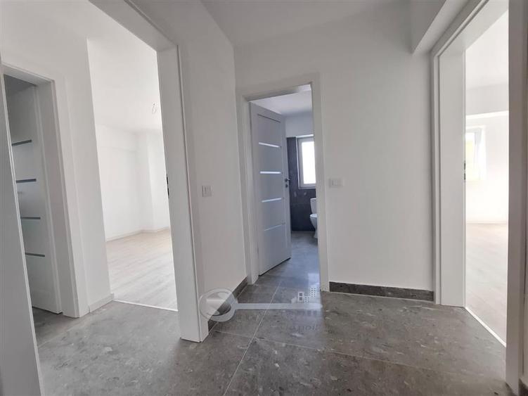 Apartament cu 3 camere decomandat în Galata