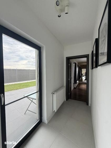 Casă cu 2 camere cu Teren 498 Mp în Cetate
