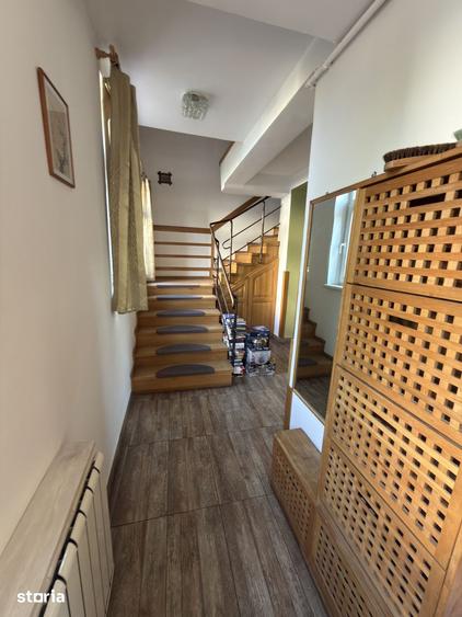 Casă cu 4 camere cu Teren 495 Mp în Gheorgheni