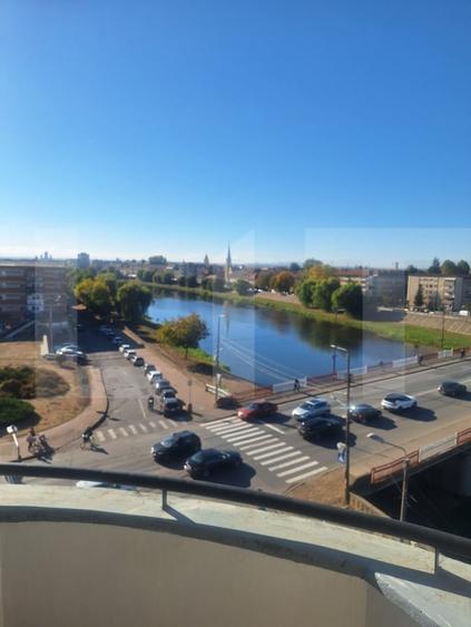 Apartament cu 4 camere decomandat, mobilat în Lugoj