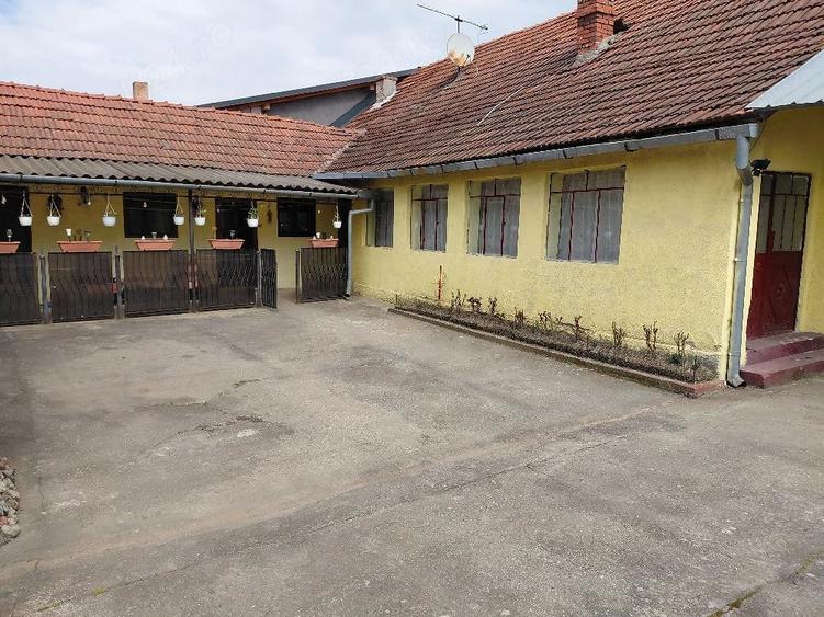 Casă cu 3 camere cu Teren 2158 Mp în Fârdea