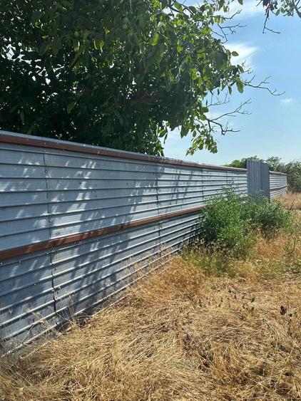 Teren de 3500 mp, în Vadu