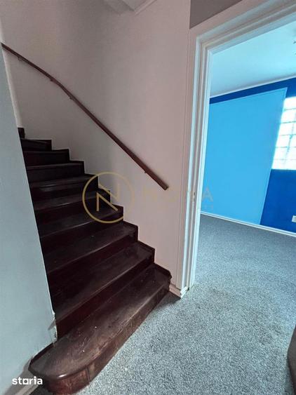 Casă cu 7 camere cu Teren 204 Mp în Grivița