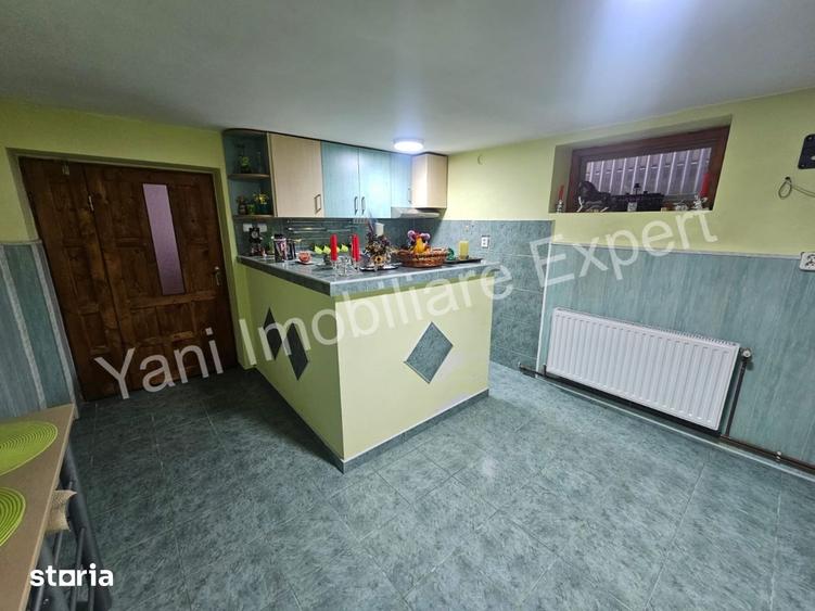 Casă cu 6 camere cu Teren 366 Mp în Curtea de Argeș