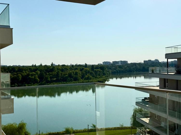 Apartament cu 3 camere semidecomandat în Pantelimon