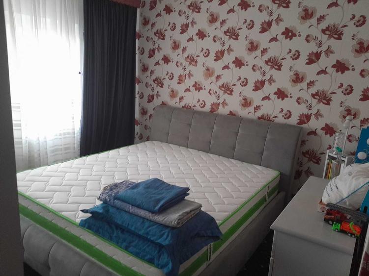 Apartament cu 4 camere decomandat în Dacia
