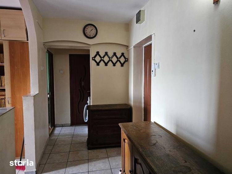 Gazda 1-2 fete Zimbru - 1/2 camere Decomandat - 4