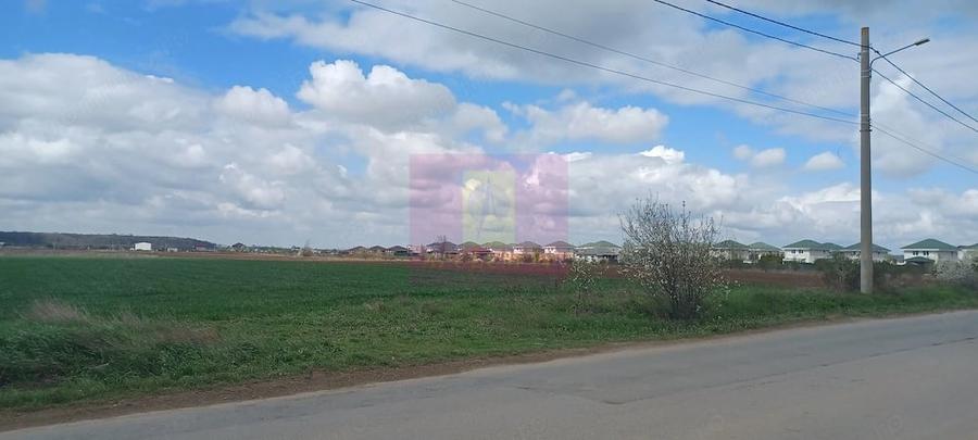 Teren de 1000 mp, în Săbăreni