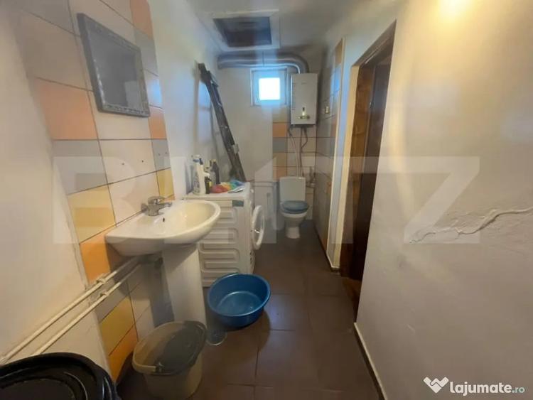 Casă cu 3 camere cu Teren 4500 Mp în Răcari