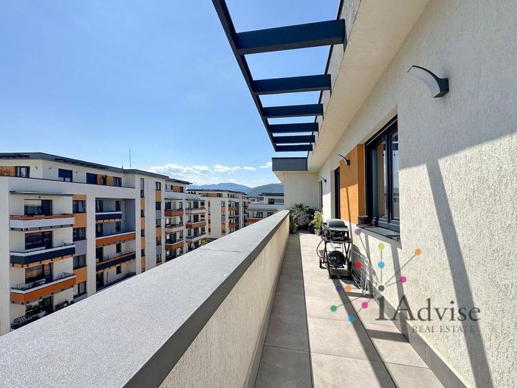 Apartament cu 3 camere, mobilat în Tractorul