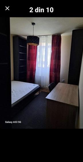 Apartament cu 3 camere semidecomandat în Horea