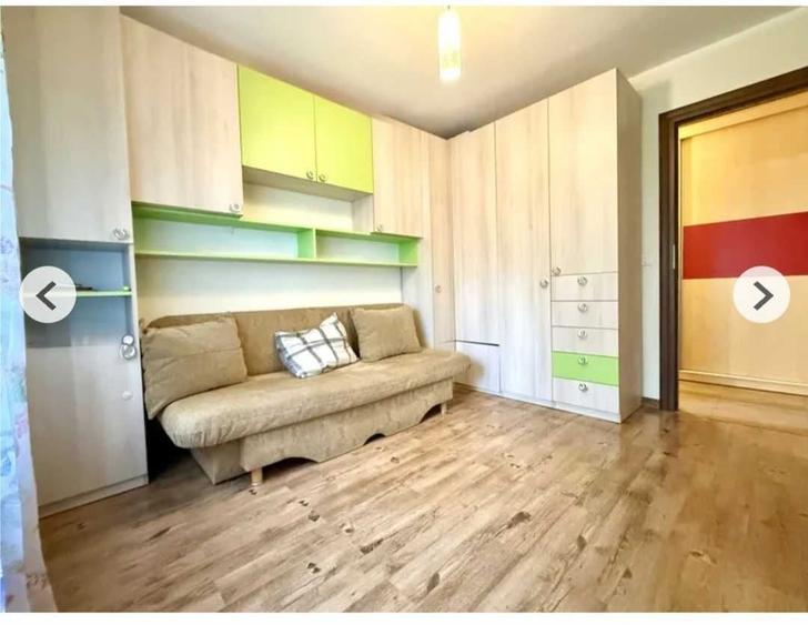Apartament cu 3 camere decomandat în Dâmbovița