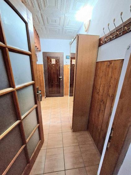 Apartament cu 2 camere semidecomandat în Est