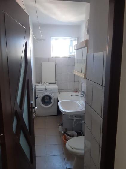 Apartament cu 2 camere semidecomandat în Pietrișu