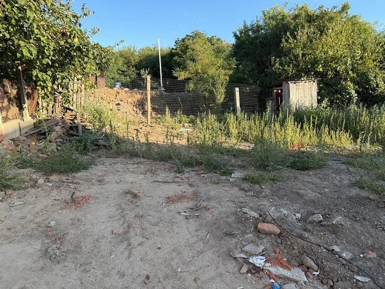 Teren de 600 mp, în Central