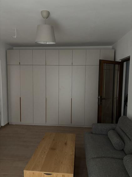 Apartament cu 2 camere semidecomandat în Iancului