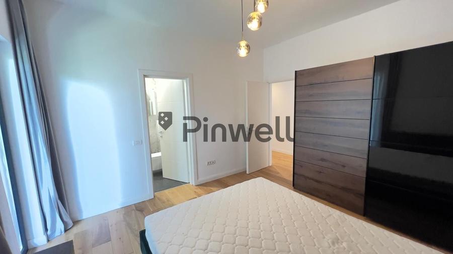 Apartament cu 3 camere decomandat, mobilat în Central
