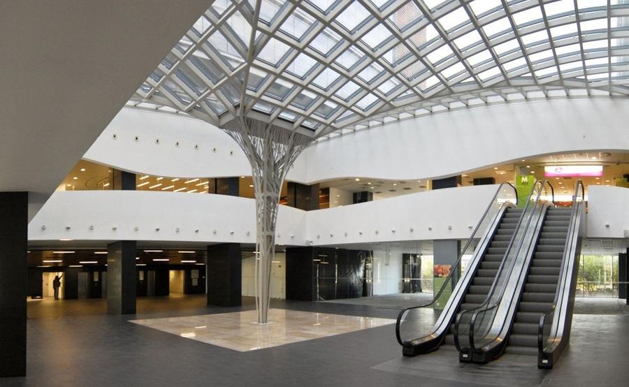 Birou, de 43,500 mp, în Central