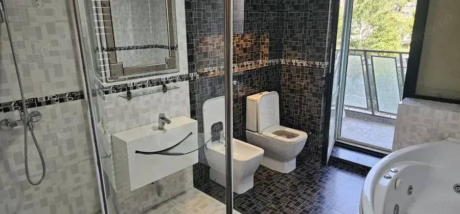 Apartament cu 3 camere decomandat în Gării