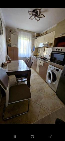 Apartament cu 2 camere nedecomandat în Crâng