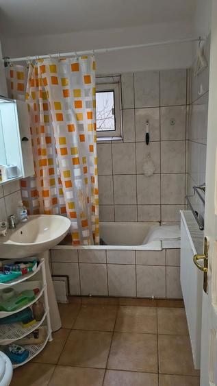 Apartament cu 2 camere decomandat în Popoveni