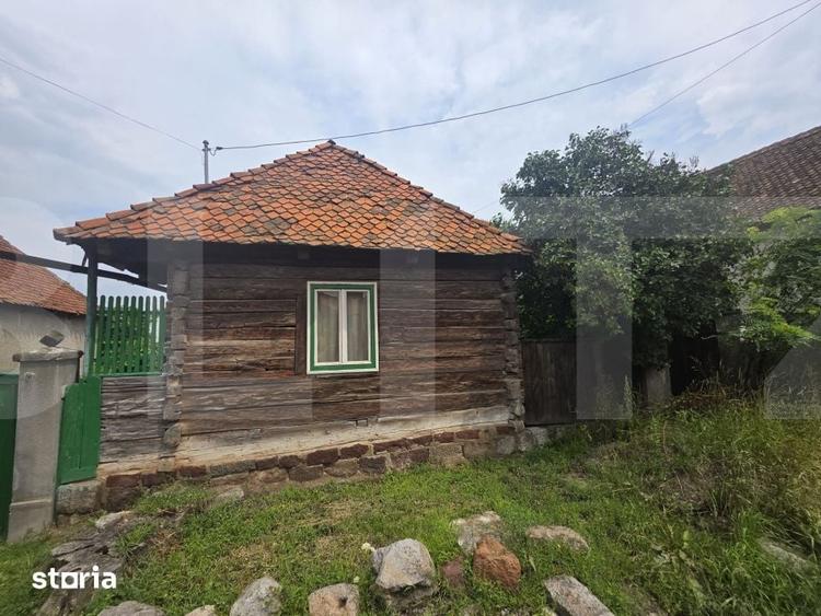 Casă cu 2 camere cu Teren 982 Mp în Bixad