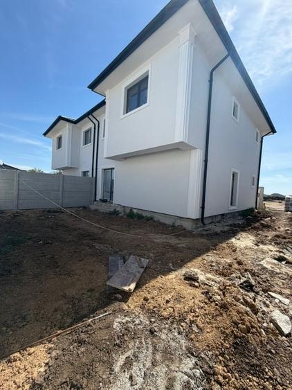 Duplex cu 4 camere cu Canalizare în Bragadiru