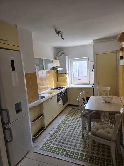 Apartament cu 3 camere decomandat, mobilat în Mănăștur