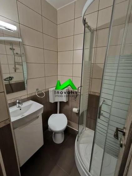 Apartament cu 4 camere decomandat, mobilat în Vasile Aaron