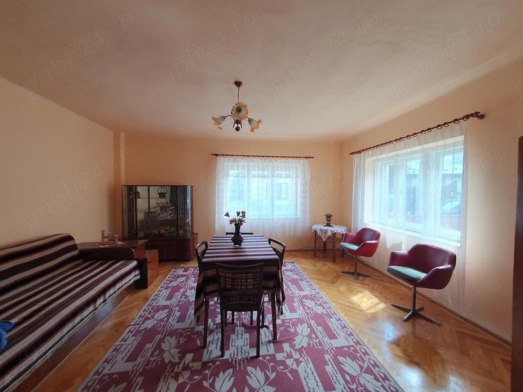 Casă cu Teren 1200 Mp în Baciu