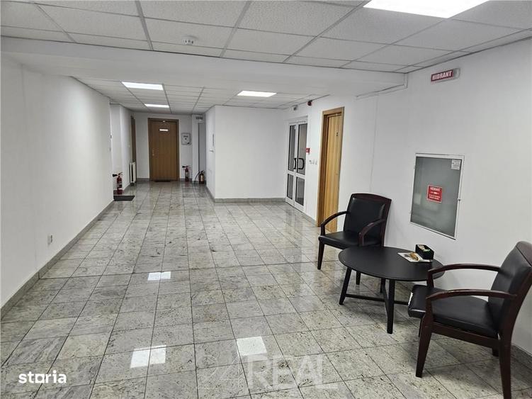 Spațiu comercial, de 100 mp, în Central