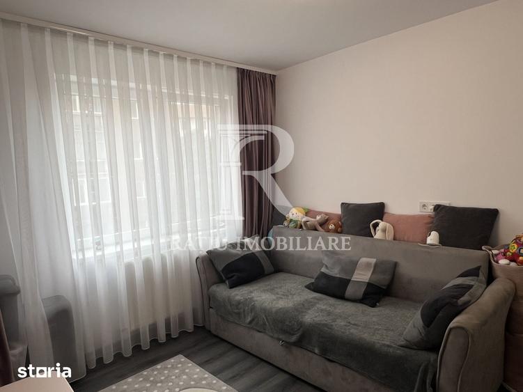 Apartament cu 3 camere în Nufărul