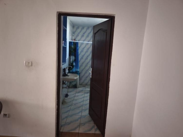 Casă cu 4 camere în Aluniș