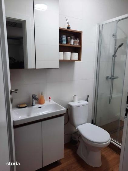 Casă cu 4 camere cu Teren 120 Mp în Domnești