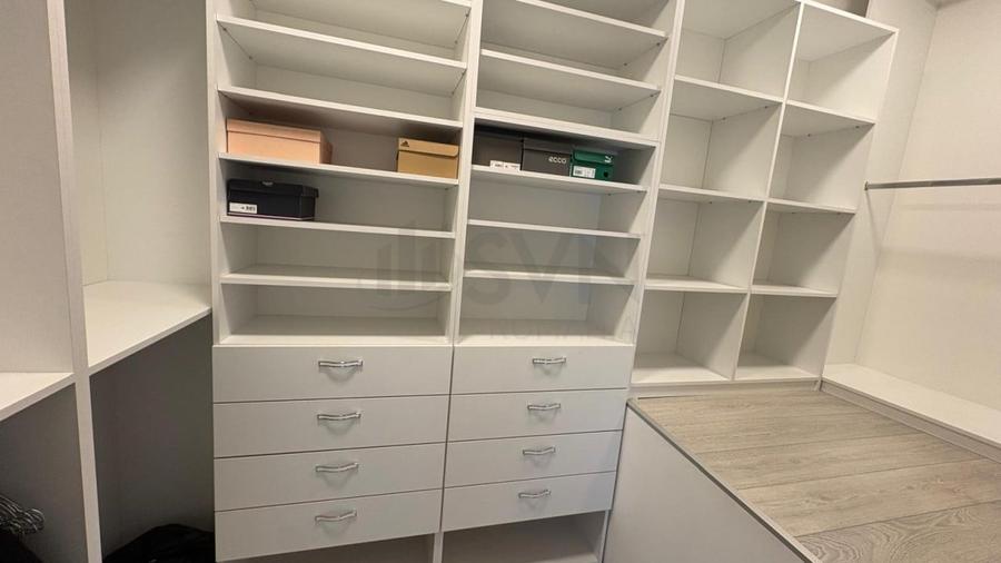 Apartament cu 3 camere decomandat, mobilat în Calea Călărașilor