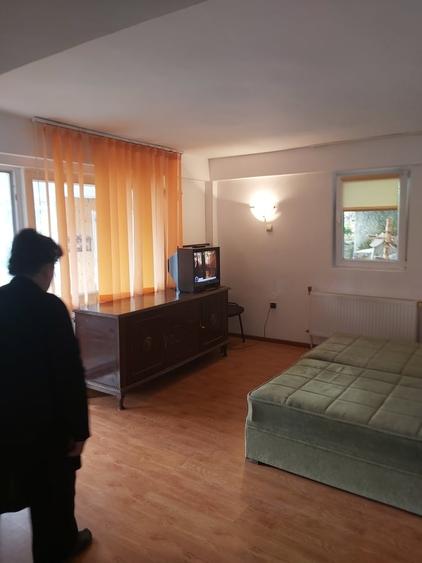 Garsonieră semidecomandată în Central