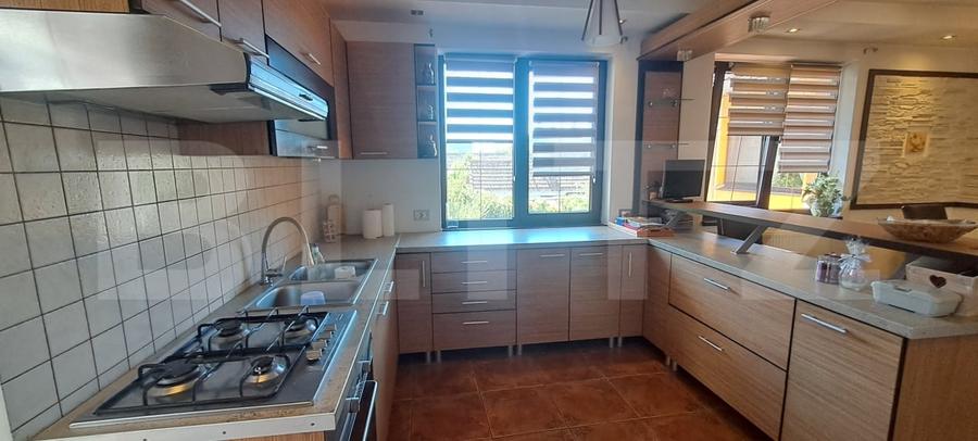 Casă individuală cu 5 camere cu Canalizare în Făgăraș