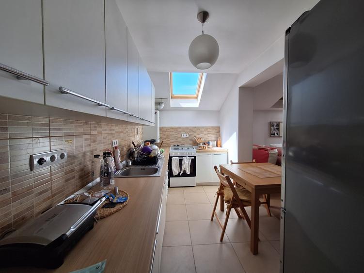 Apartament cu 3 camere, 67 mp, balcon, zona Terra - 4