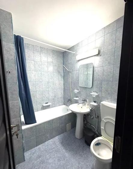 Apartament cu 2 camere semidecomandat, mobilat în Mărăști