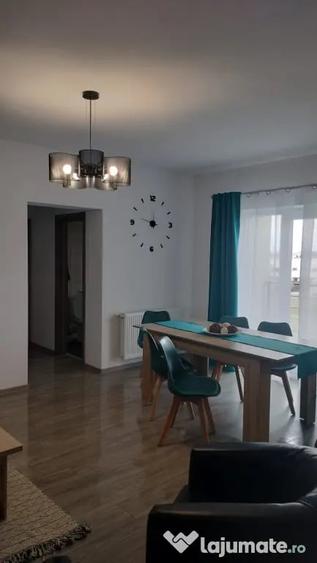 Apartament cu 3 camere decomandat în Șelimbăr