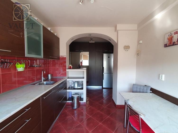 Apartament cu 3 camere decomandat, mobilat în Dristor