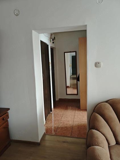 Inchiriez Ap 2 camere Podgoria et 2 - 6
