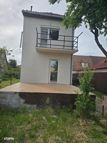 Apartament la casa, str. Poligonului - 16