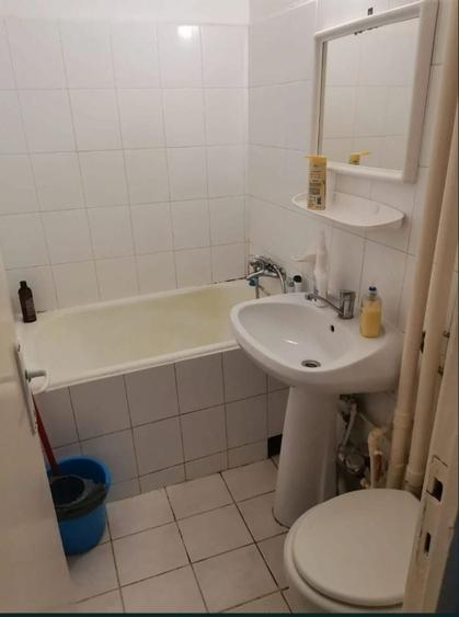 Apartament cu 2 camere semidecomandat în Romanilor